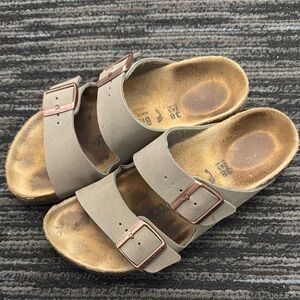 Birkenstock Women's Sandals - Taupe with Brown Buckles